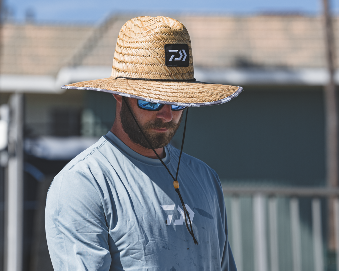 STRAW HAT