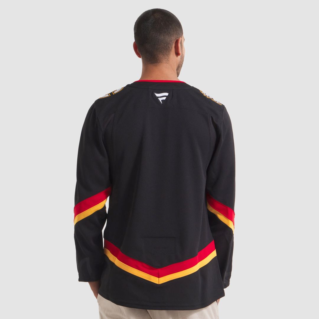 Calgary Flames Fanatics Away Premium Jersey - White